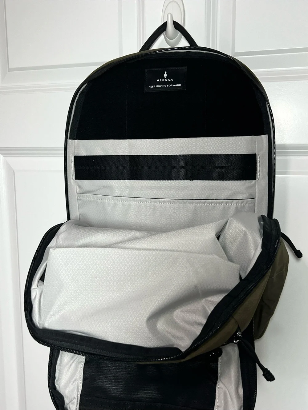 Brand New Alpaka Elements Pro Weatherproof Ultimate Travel Backpack Olive NWT
